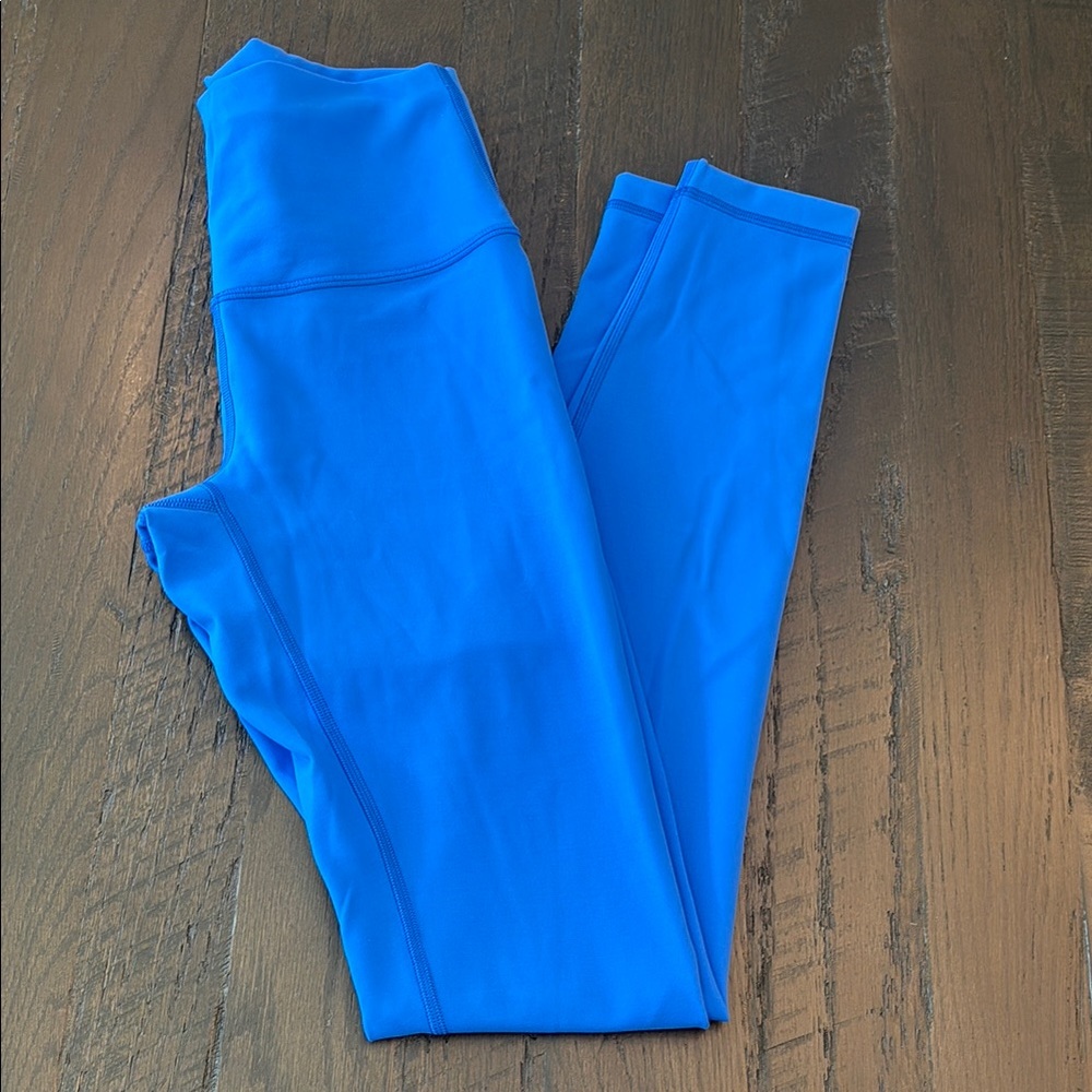 Like new Lululemon Wunder High Rise Train Tight 28”